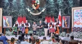 „Sokołowianie” w Indonezji. Tam folklor nie jest cie&hellip;