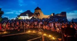Teatralne spektakle w niezwykłej scenerii. Zamek w L&hellip;