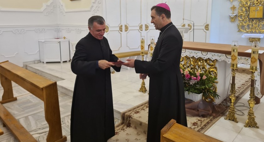 Wiemy, w których parafiach w powiecie węgrowskim będą zmiany księży