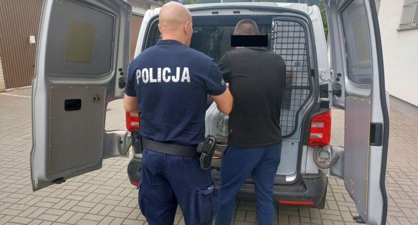 Za wybitą w Galerii szybę grozi mu teraz 5 lat odsiadki!