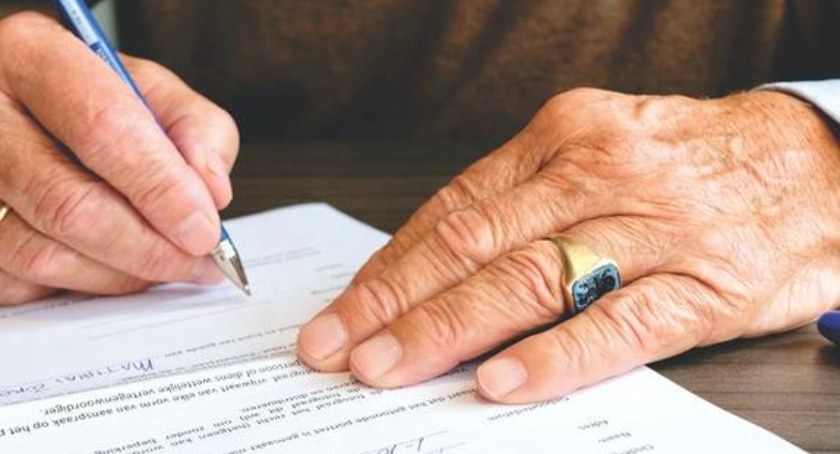 82-latka cudem uniknęła oszustwa „na policjanta”