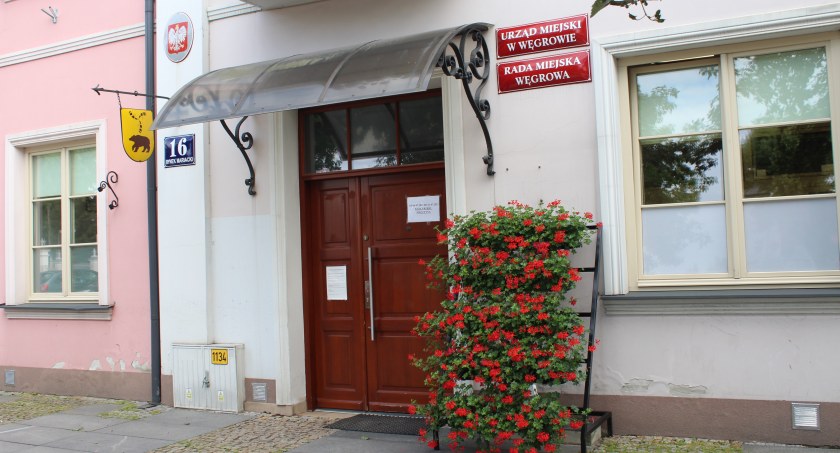 Wybory samorządowe dopiero w 2024 roku