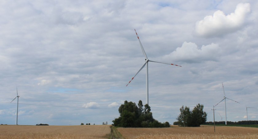 Trwa uruchamianie farmy wiatrowej Korytnica II