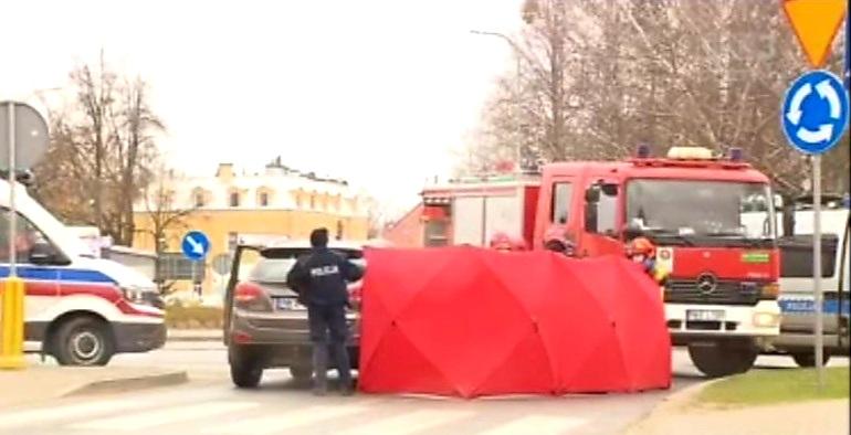 Kętrzyn. Groźne potrącenie na pasach. Piesza trafiła do szpitala