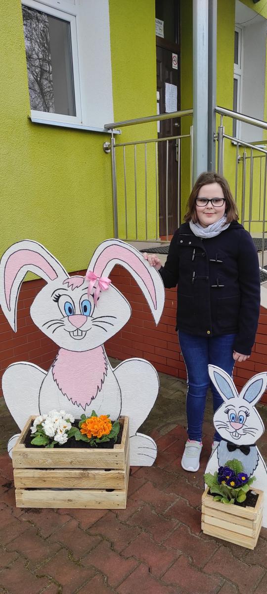 Mimo że traci wzrok, ma najwyższą średnią w szkole i pomaga innym w nauce