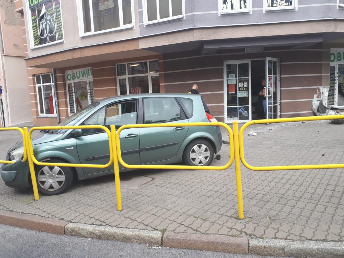48-letni kierowca „renówki