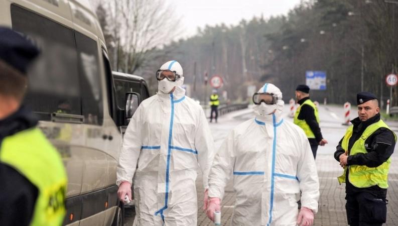 Policja wspiera w utrzymaniu kwarantanny