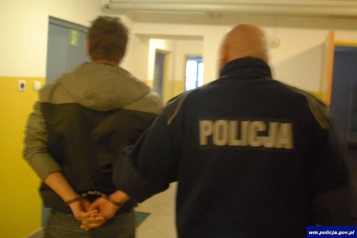 Kłótnia podczas libacji. 39-latek ugodzony nożem