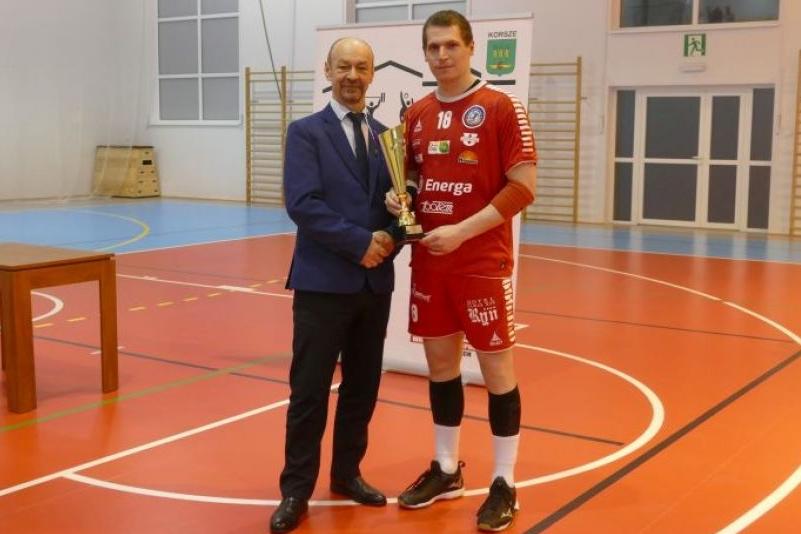 Puchar burmistrza Korsz pojechał do Olsztyna. Szczypiorniści Warmii najlepsi