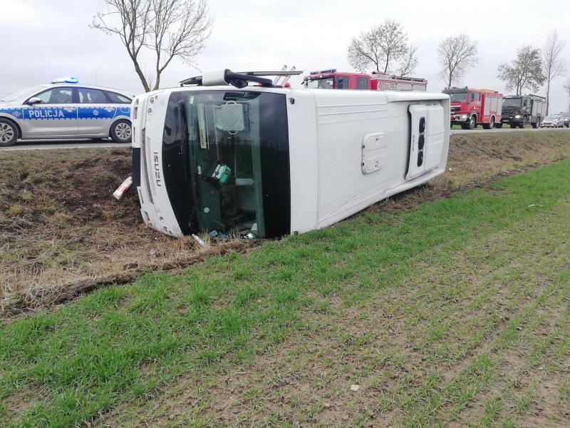 Wypadek autobusu na trasie Bartoszyce - Kętrzyn. Awaria układy kierowniczego