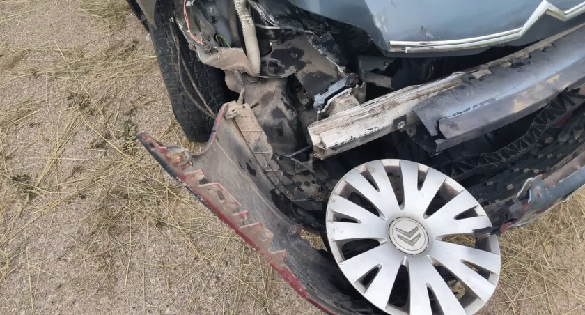 Wypadek pod Łabędnikiem. Pijany kierowca uderzył w ciężarówkę