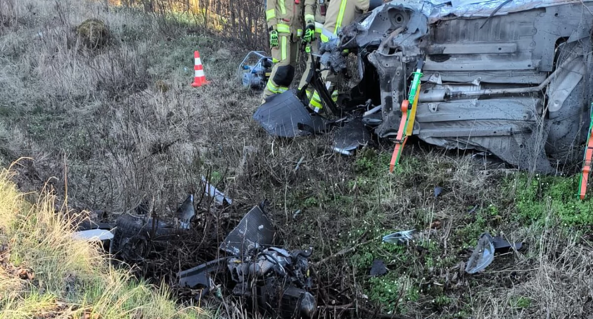 Tragiczny wypadek na trasie Bisztynek-Sątopy: zginął 52-letni kierowca peugeota