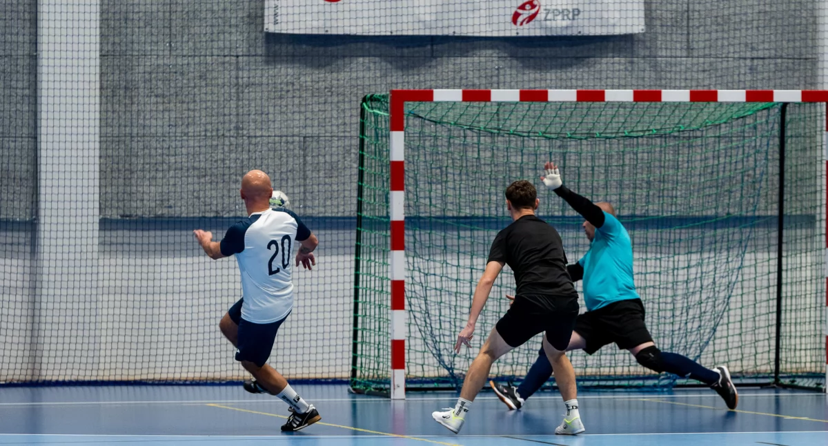 Futsalowy rollercoaster w bartoszyckiej hali. Emocje, gole i walka o szczyt tabeli w V i VI kolejce mistrzostw