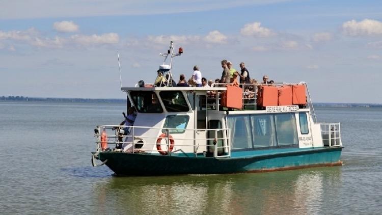 Przez zalew nad morze. Tramwajem wodnym „Generał Kutrzeba”