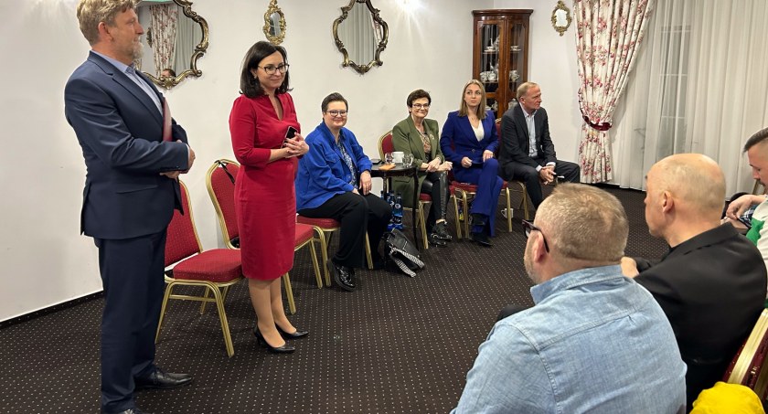 Edukacja po Czarnku. Parlamentarzyści Koalicji Obywatelskiej w Wyszkowie
