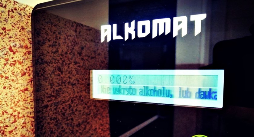 Ciężki weekend? Sprawdź trzeźwość w komendzie