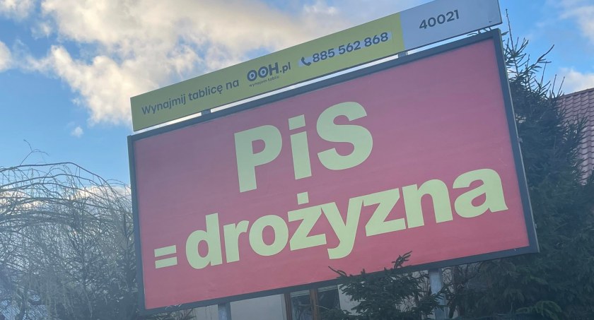 Banery PiS=drożyzna powstają jak grzyby po deszczu. Jest i w Wyszkowie