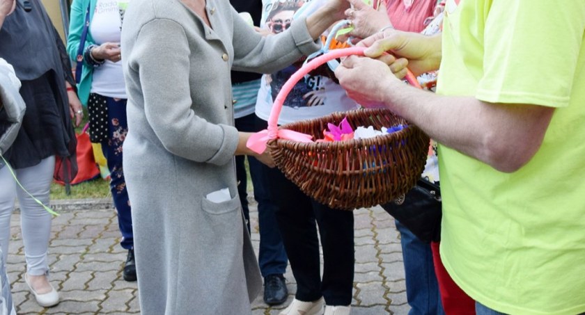 Kolejna edycja MAJÓWKI Z KOSZYKIEM. Rada seniorów zaprasza