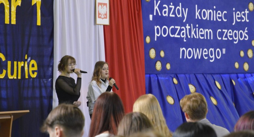 Kolejny rozdział czas zamknąć. Uroczyste pożegnanie absolwentów Skłodowskiej