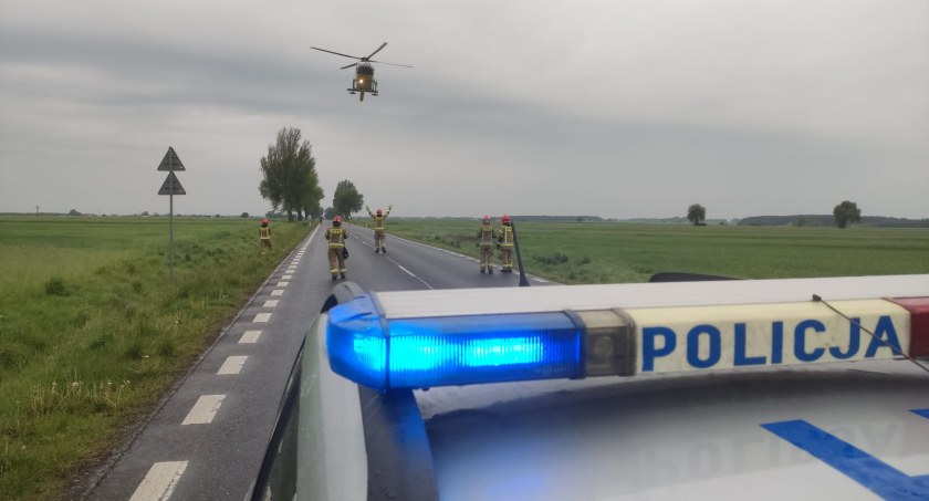 Groźny wypadek tira z busem. Potrzebny był śmigłowiec 