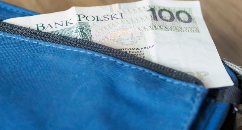 Zasiłek dla bezrobotnych w górę!