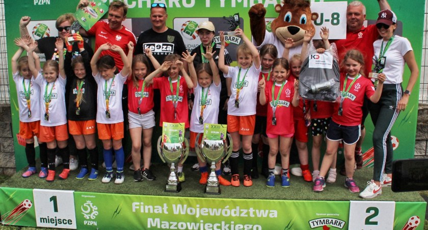 Z Podwórka na Stadion. Dziewczynki zdobyły Mistrzostwo Mazowsza 