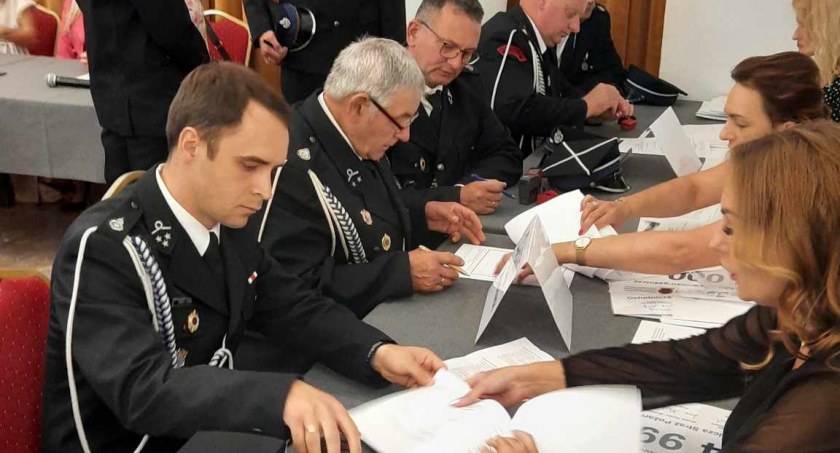 Dotacje z WFOŚiGW w Warszawie. Najwieksza pula dla OSP w Porębie