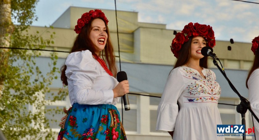 Wyszków na ludowo. Na scenie Oberek, Patrycja Runo i Guzowianki [FOTO]