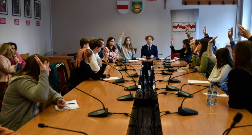 Młodzieżowe rady ze wsparciem sejmiku: Czerwin, Karniewo i Wyszków