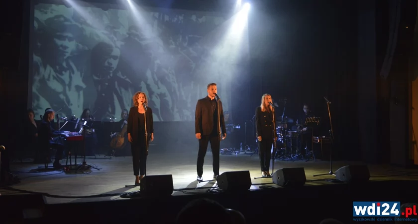 Muzyczno-filmowe widowisko na cześć ZAPORY. Zespół Sonanto wystąpił w WOK Hutnik