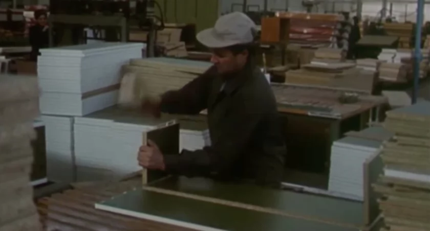 Wyszkowskie Fabryki Mebli w 1975 roku. Nowy film pozyskany przez stowarzyszenie