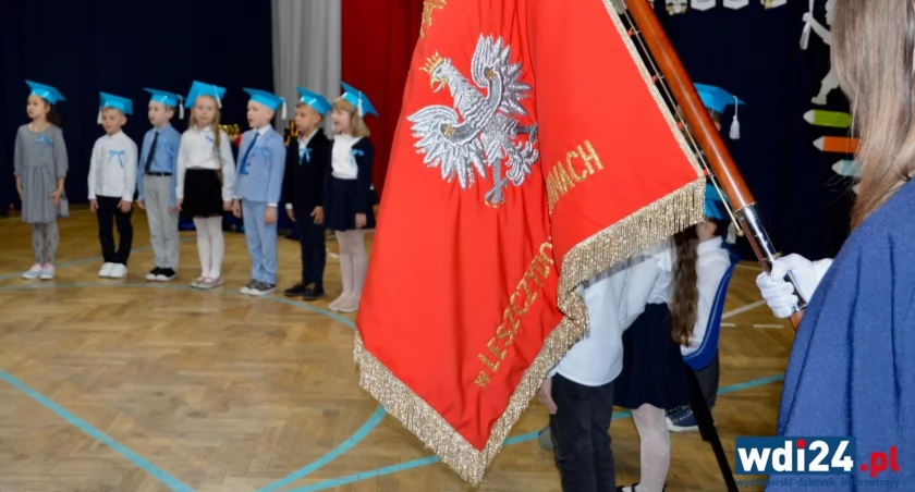 Pierwsza klasa jest wspaniała! Ślubowanie w Leszczydole-Nowinach [FOTO]