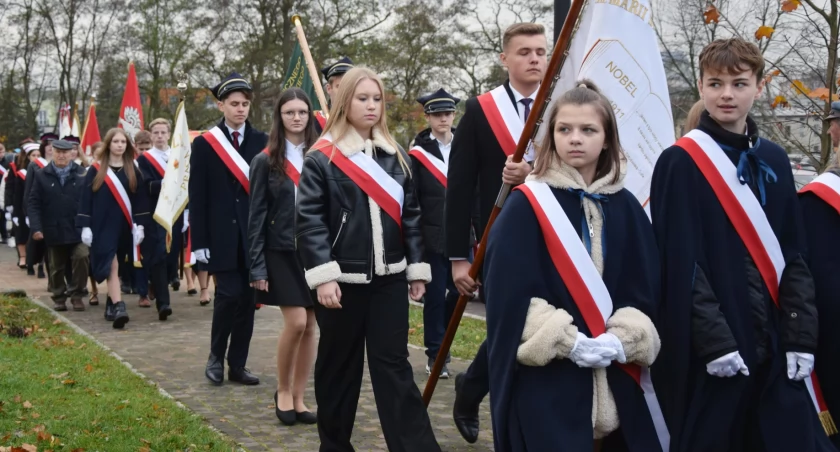Uroczyście i na sportowo. Obchody 105. rocznicy odzyskania przez Polskę niepodległości 