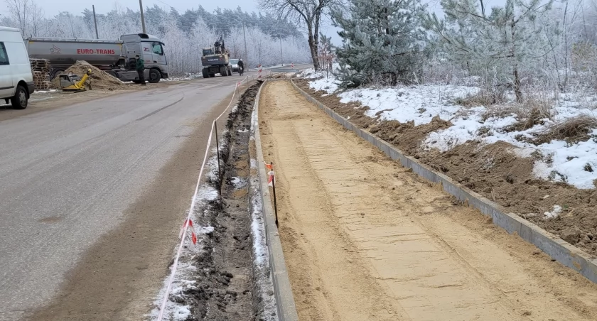 Między Leszczydołem Starym a Wyszkowem będzie bezpieczniej. Kiedy koniec prac?