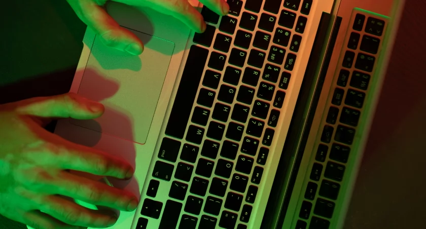 Uwaga na oszustów internetowych. Podszywają się pod ZUS