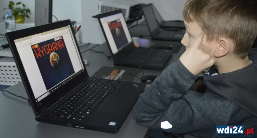Kolejna edycja Koduj z Gigantami w Wyszkowie. Pierwsze zajęcia już za nami