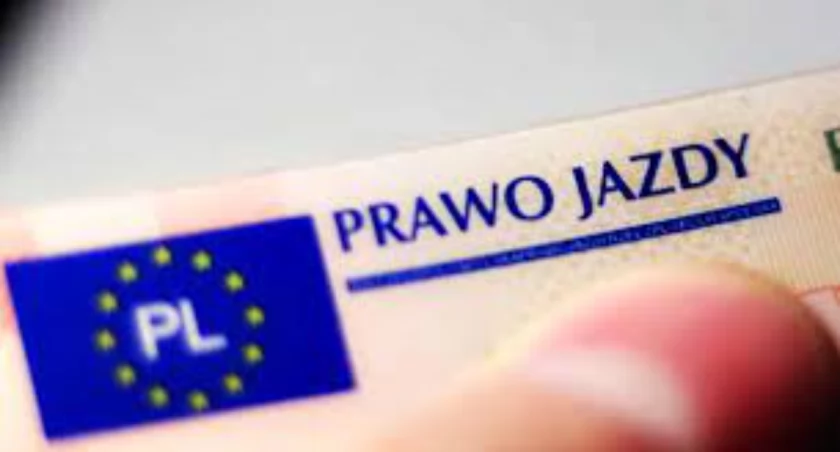 18-letni kierowca spowodował kolizję. Miał kupione prawo jazdy 