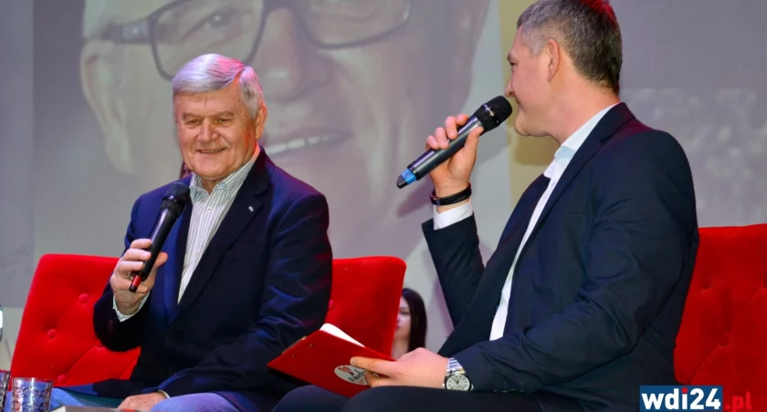 Włodzimierz Lubański w Wyszkowie: Koleżeństwo w drużynie musi być na boisku i poza nim