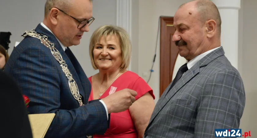 FUNDAMENTEM BYŁA MIŁOŚĆ. Złote, diamentowe i… kamienne gody w gminie Wyszków