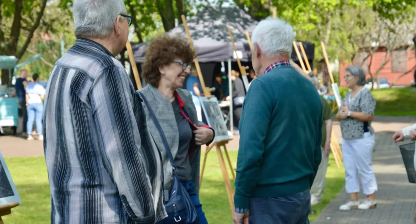 Plenerowa wystawa KAMIEŃCZYK NA KARTACH HISTORII