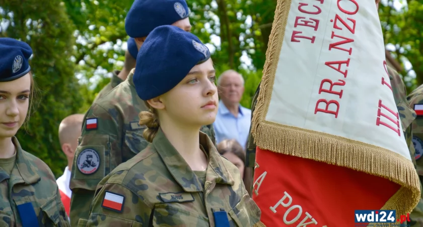 Święto Konstytucji 3 Maja. Młodzież dumnie trwała podczas mszy świętej