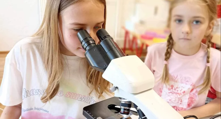 Mikroskopowy zawrót głowy. Nowe odkrycie małych studentów