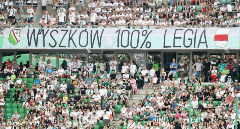 DLA TAKICH CHWIL SIĘ ŻYJE. Ponad 1000 wyszkowian dopingowało Legię! 