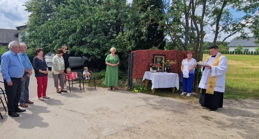 Tradycyjne święcenie pól w Gulczewie. By zapewnić urodzaj i pomyślne zbiory 