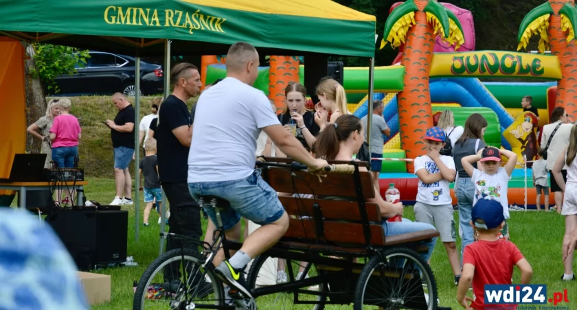 Na pikniku w Rząśniku: ROWEREM DO HISTORII  