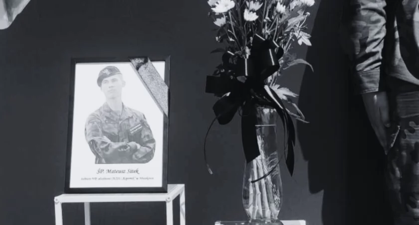 Pożegnanie tragicznie zmarłego żołnierza w CEZiU Kopernik: TRUDNO NAM SIĘ Z TYM POGODZIĆ
