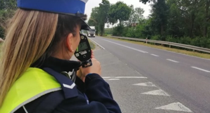 Wzmożone kontrole na drogach. Policja zapowiada kaskadowe pomiary prędkości 