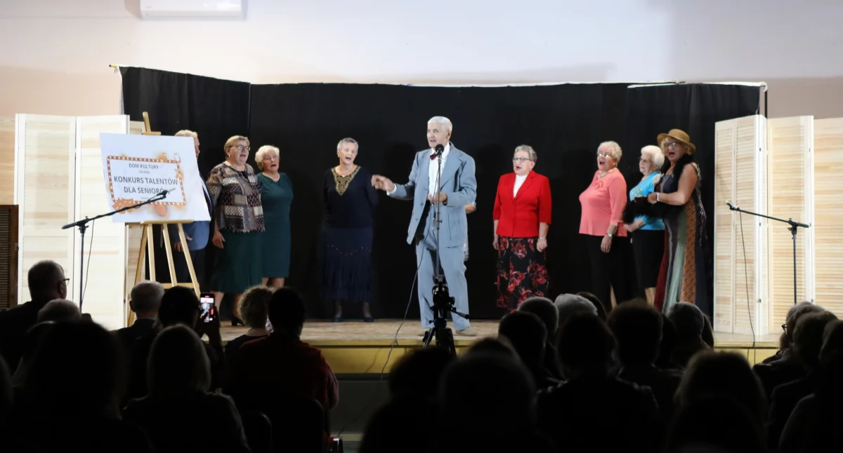 Widowisko Teatru Seniora. Pełne nostalgii i humoru 