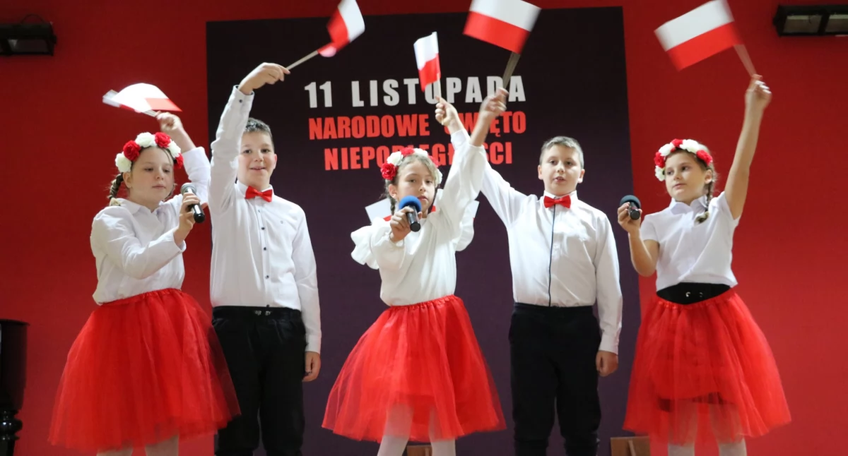 Długosiodło: Radośnie i z pieśnią na ustach dla Niepodległej 