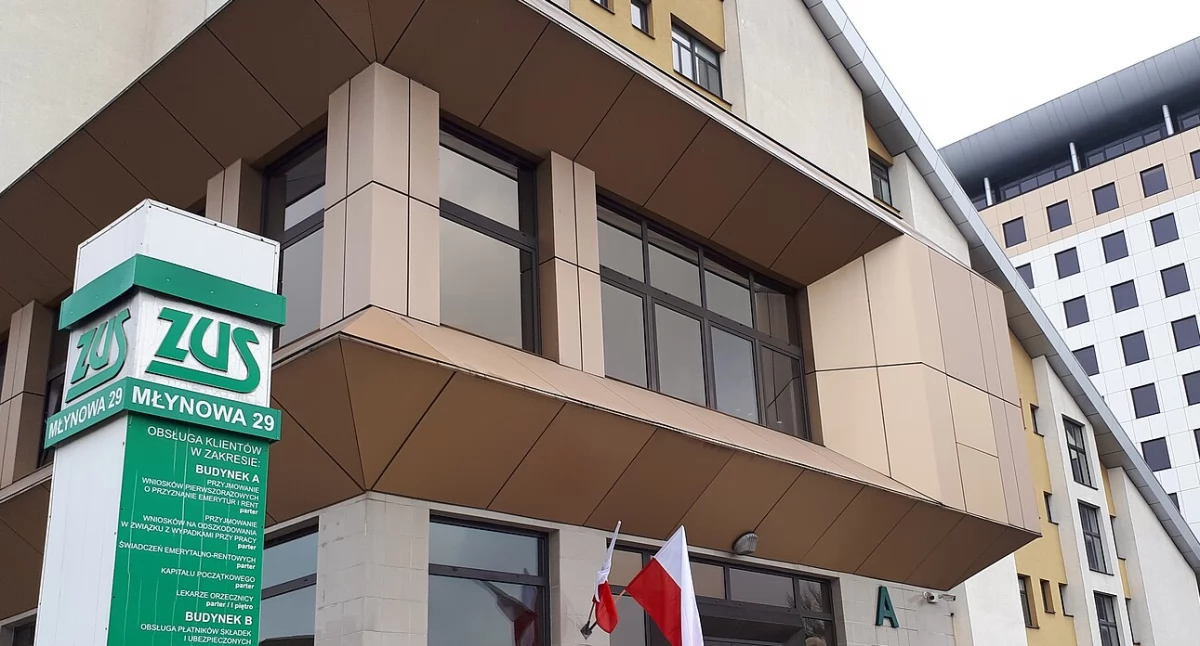 ZUS zasypany wnioskami. Chodzi o wakacje składkowe